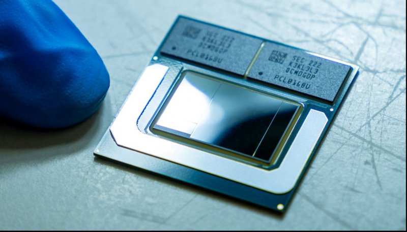 An Intel Meteor Lake CPU